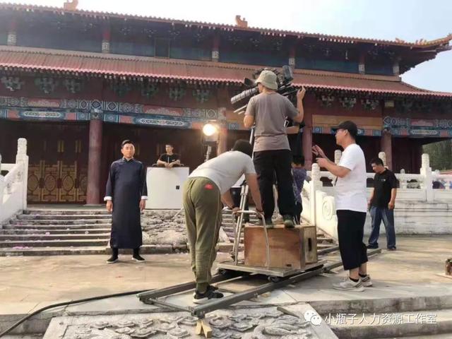 去当群众演员需要什么条件（北京如何做群众演员）(4)