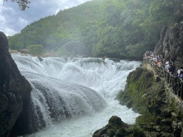 贵州省黄果树瀑布景点详细介绍（贵州之行黄果树观瀑）(2)