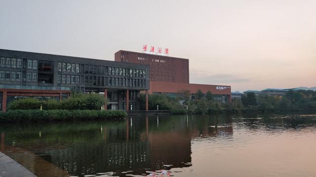 重庆大学虎溪校区全貌（重庆大学虎溪大学城校区）(1)