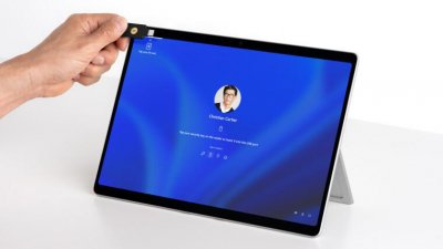 ​无需输入密码，微软Surface Pro 10 商用版内置 NFC 读卡器