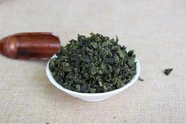 青茶属于凉性还是热性 青茶适合什么季节喝