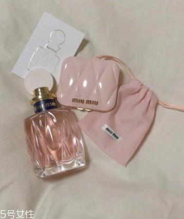 miumiu粉色香水怎么样？miumiu2018新香水什么味道？