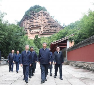 ​习近平在甘肃考察时强调 深化改革勇于创新苦干实干富民兴陇 奋力谱写中国式现