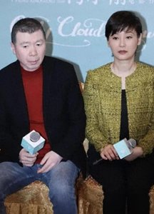 ​徐帆与冯小刚：一段充满挑战的婚姻，她如何应对丈夫的不忠行为