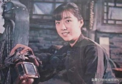 ​《骆驼祥子》小福子：一个悲苦的被原生家庭拖累而死的女孩